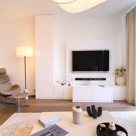 Two Bedroom Luxury - Balcony With View Of Notre Dame Apartment Paris