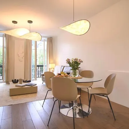 Two Bedroom Luxury - Balcony With View Of Notre Dame Paris
