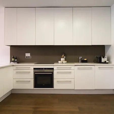 Διαμέρισμα Two Bedroom Luxury - Balcony With View Of Notre Dame