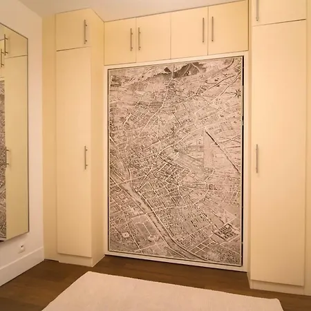 Two Bedroom Luxury - Balcony With View Of Notre Dame *