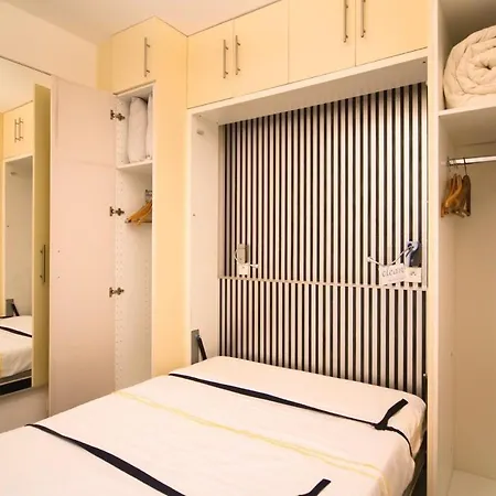 Two Bedroom Luxury - Balcony With View Of Notre Dame Διαμέρισμα Παρίσι