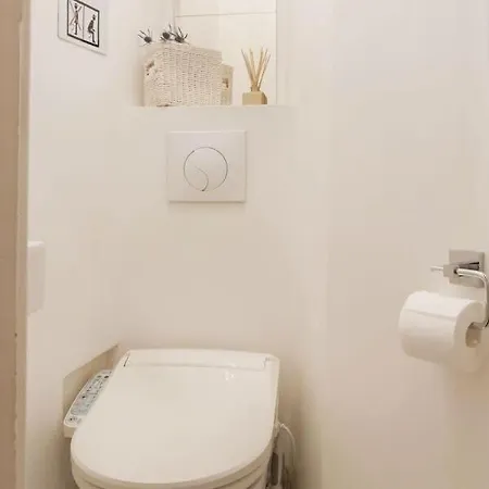 Two Bedroom Luxury - Balcony With View Of Notre Dame Διαμέρισμα *