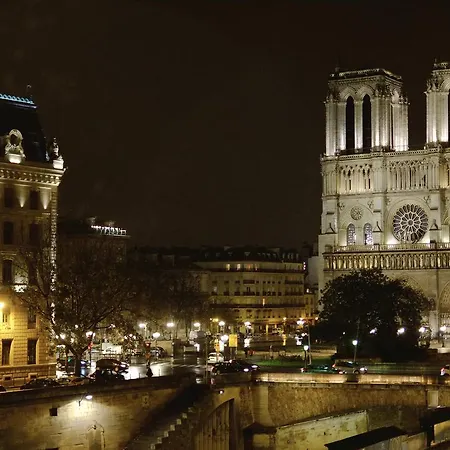 Apartamento Two Bedroom Luxury - Balcony With View Of Notre Dame